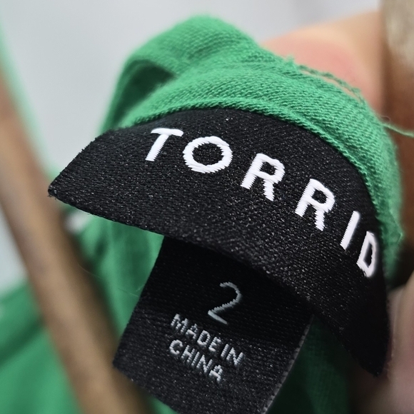 Torrid Shirt Womens 2 Kelly Green Flutter Criss Cross Strappy Babydoll Sharkbite - Picture 3 of 12